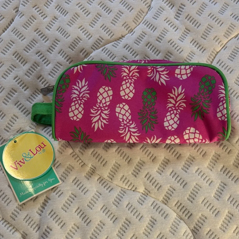 Viv & Lou Pineapple-Themed Cosmetic Bag NWT